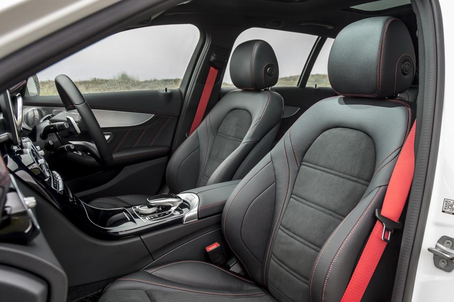 Интерьер Mercedes-AMG C43 4Matic Estate 2016 года  (UK) (фото 16 из 30)